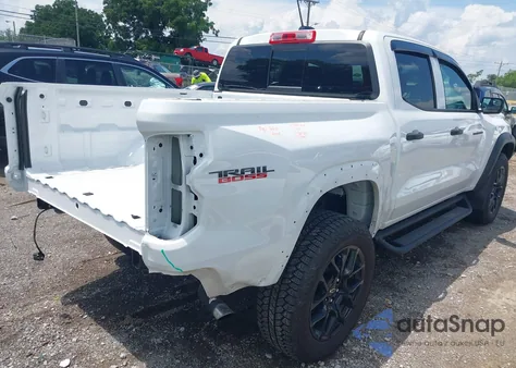 2024 Chevrolet Colorado 4Wd Trail Boss z USA, uszkodzony, nr VIN 1GCPTEEKXR1227510